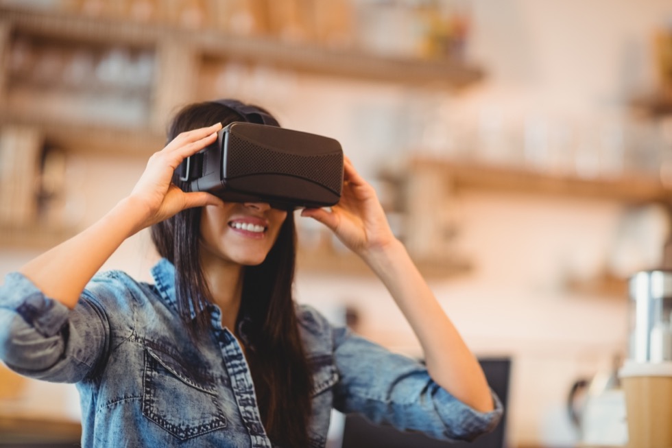 Onboarding With AR & VR: Effective Ways To Welcome & Engage New Hires